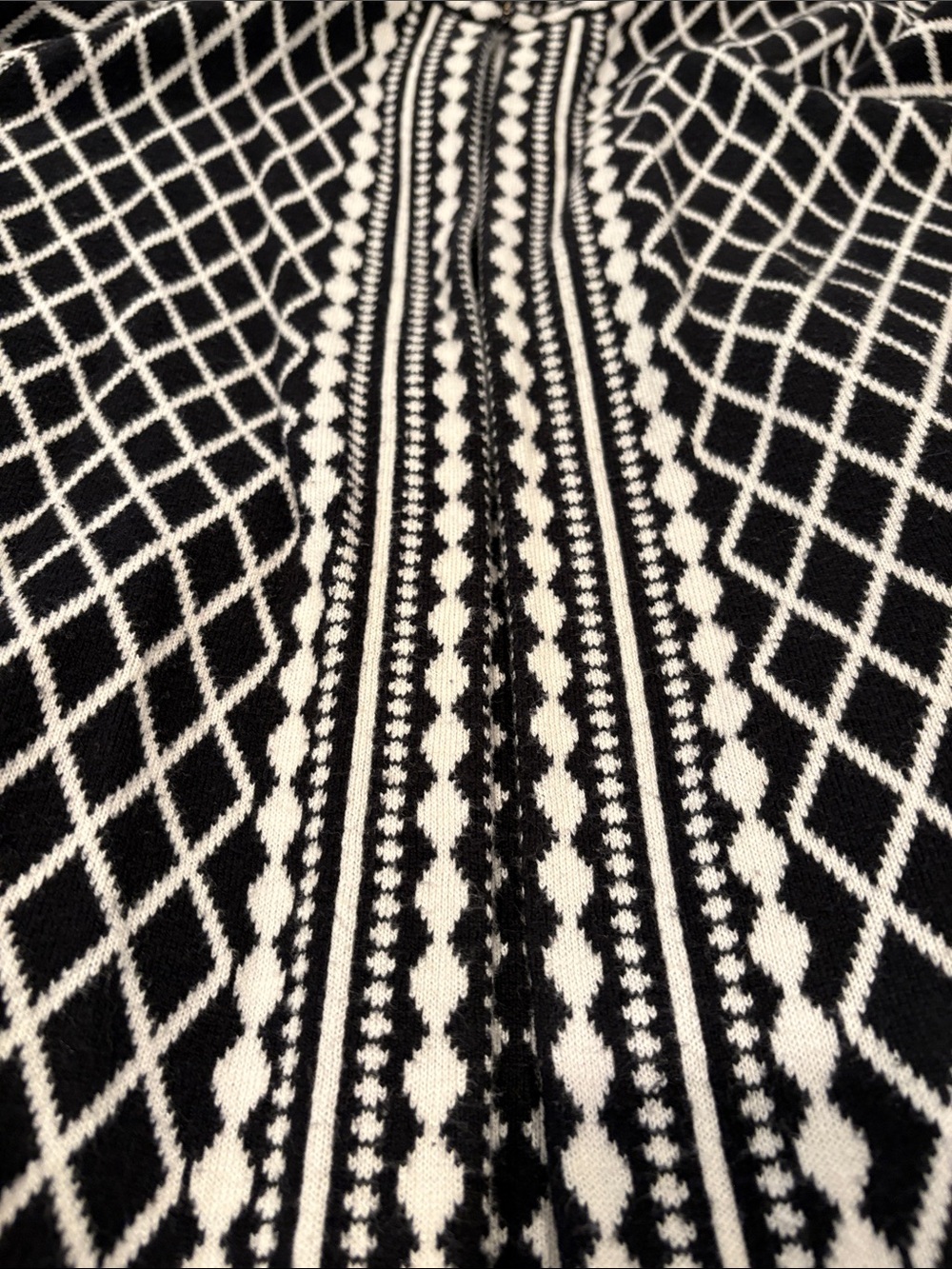 C. Wonder Black and White Geometric Open-Front Cardigan - Picture 5 of 7